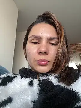 SofiaG  online show from February 5, 12:01 pm