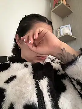 SofiaG  online show from November 3, 7:06 pm