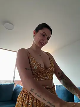 SofiaG  online show from February 22, 10:52 pm