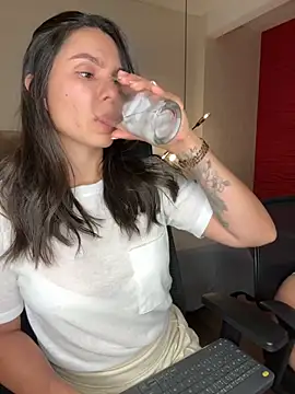 SofiaG  online show from October 25, 8:31 pm