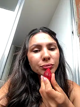 SofiaG  online show from September 18, 4:43 pm