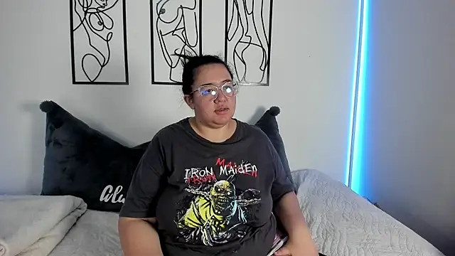 RubyPirsso18 online show from December 20, 7:17 pm