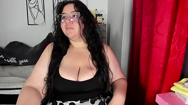Snapshot of RubyPirsso18 chatting on June 26, 7:31 pm RubyPirsso18 online show from June 26, 7:31 pm