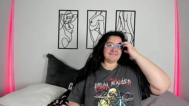 Snapshot of RubyPirsso18 chatting on October 20, 7:14 pm RubyPirsso18 online show from October 20, 7:14 pm