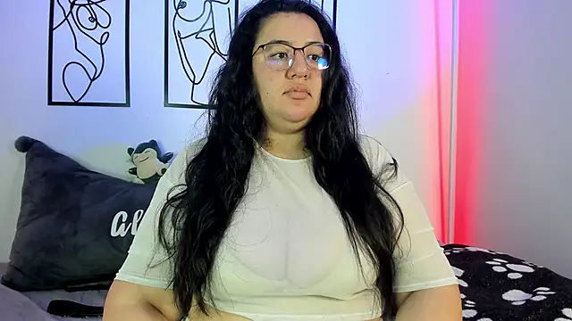 Snapshot of RubyPirsso18 chatting on March 19, 7:06 pm RubyPirsso18 online show from March 19, 7:06 pm