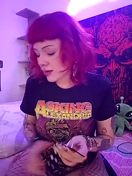 Snapshot of Sarah-Stoner chatting on June 25, 12:41 am Sarah-Stoner online show from June 25, 12:41 am