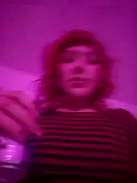 Snapshot of Sarah-Stoner chatting on July 5, 3:33 am Sarah-Stoner online show from July 5, 3:33 am
