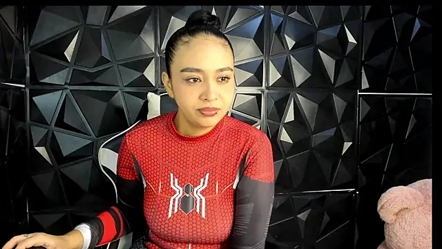 Snapshot of HelueHorny13 chatting on February 10, 4:17 pm HelueHorny13 online show from February 10, 4:17 pm