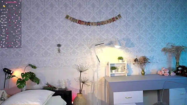 Oliiloli online show from December 31, 9:10 am