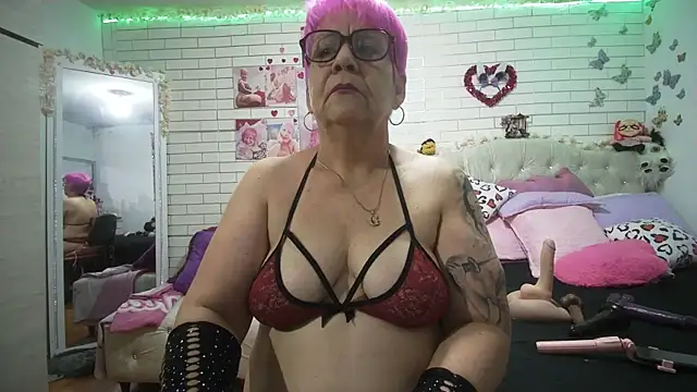Snapshot of maturehot_65 chatting on June 9, 10:22 pm maturehot 65 online show from June 9, 10:22 pm