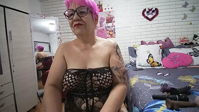 maturehot 65 online show from February 16, 11:42 am