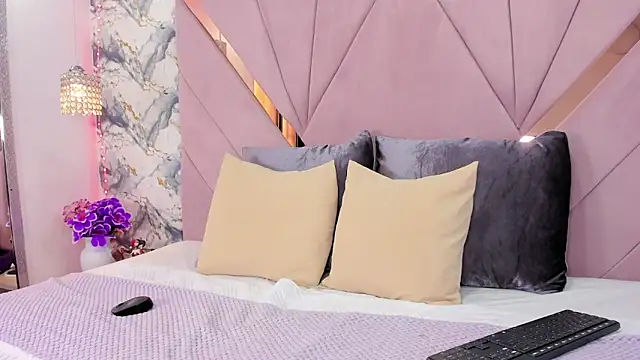 kaylin jann online show from February 6, 5:53 pm