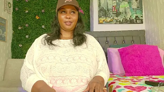 Snapshot of ebony_544 chatting on July 20, 9:27 am ebony 544 online show from July 20, 9:27 am