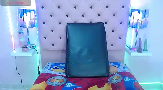 HannahEmmax2 online show from March 22, 3:52 am