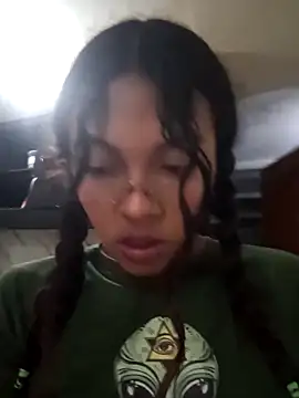 Snapshot of Lunita_5 chatting on November 28, 8:53 pm Lunita 5 online show from November 28, 8:53 pm