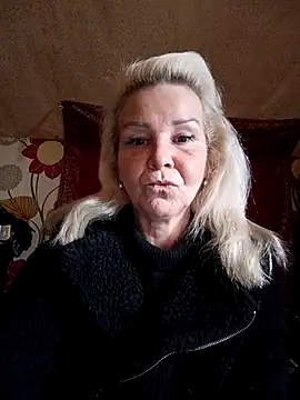 CassandraSandra44 online show from February 13, 7:41 am