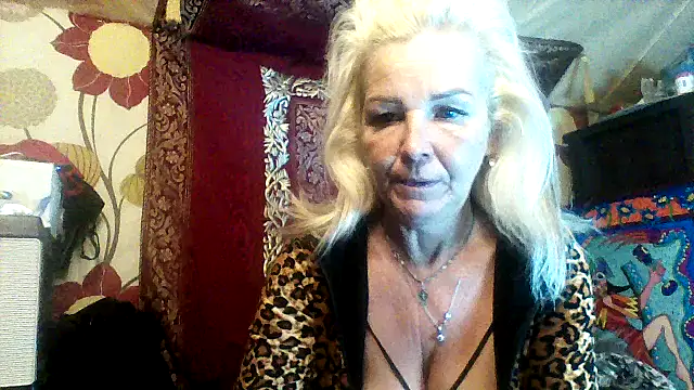 Snapshot of CassandraSandra44 chatting on November 22, 5:06 am CassandraSandra44 online show from November 22, 5:06 am