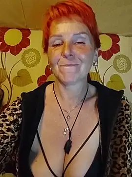 CassandraSandra44 online show from May 4, 5:38 pm