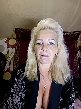 Snapshot of CassandraSandra44 chatting on November 20, 4:24 am CassandraSandra44 online show from November 20, 4:24 am