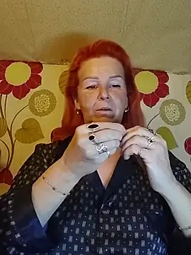 CassandraSandra44 online show from April 24, 3:41 am