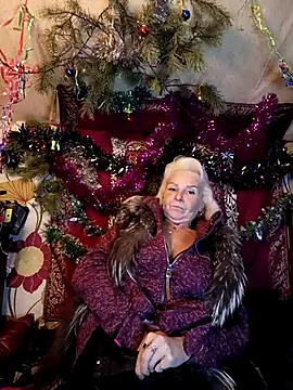 CassandraSandra44 online show from January 9, 4:36 pm