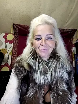 Snapshot of CassandraSandra44 chatting on November 14, 5:05 pm CassandraSandra44 online show from November 14, 5:05 pm