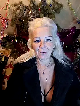 CassandraSandra44 online show from January 7, 5:01 am