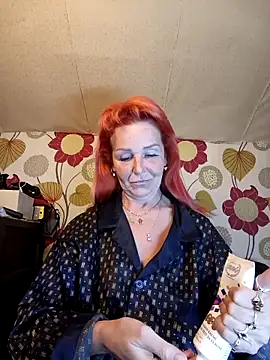 CassandraSandra44 online show from April 14, 5:01 am