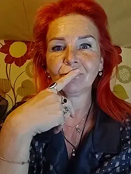 CassandraSandra44 online show from May 10, 3:32 am