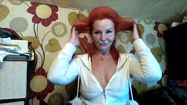 CassandraSandra44 online show from March 3, 7:26 am