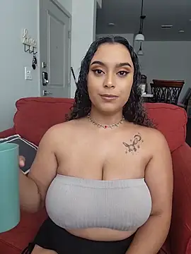 cinnaminnie online show from September 25, 9:43 pm