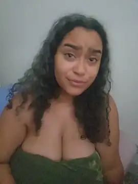 cinnaminnie online show from May 11, 4:04 pm