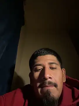 twohightwonut805 online show from February 15, 7:27 am