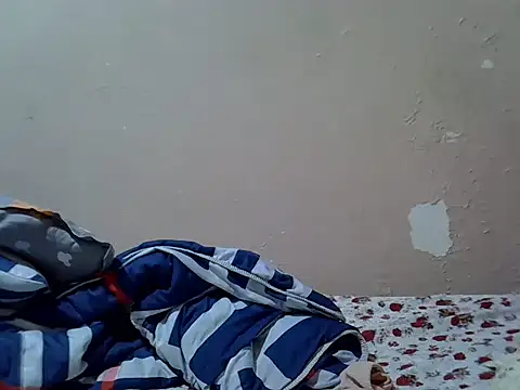 Snapshot of Just_Karu chatting on October 9, 12:44 am Just Karu online show from October 9, 12:44 am