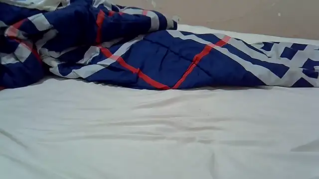 Snapshot of Just_Karu chatting on June 10, 11:17 pm Just Karu online show from June 10, 11:17 pm