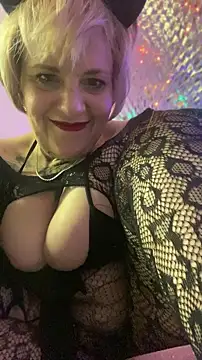 Hunniebunnie78 online show from July 1, 4:57 am