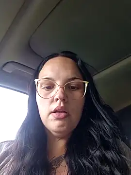 Snapshot of Jujuicy_97 chatting on May 24, 1:22 pm Jujuicy 97 online show from May 24, 1:22 pm