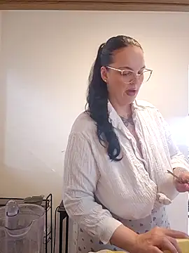 Jujuicy 97 online show from March 31, 2:41 pm