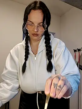 Jujuicy 97 online show from October 29, 10:03 am