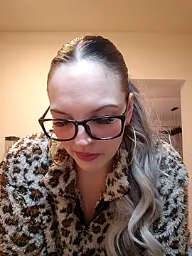 Jujuicy 97 online show from February 12, 3:12 pm