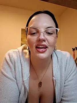 Jujuicy 97 online show from November 30, 9:15 pm