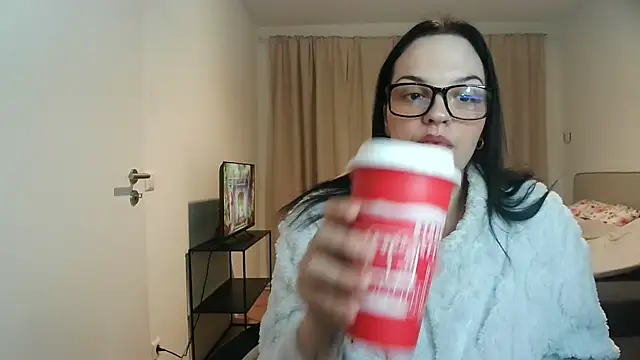 Jujuicy 97 online show from November 18, 6:06 am