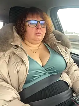 Snapshot of Tania-myr87_ZD chatting on December 3, 6:43 am Tania-myr87 ZD online show from December 3, 6:43 am