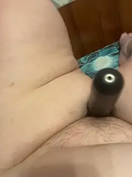 Snapshot of Tania-myr87_ZD chatting on December 13, 2:27 pm Tania-myr87 ZD online show from December 13, 2:27 pm