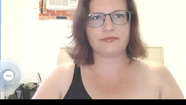 CrimsonMistress online show from March 4, 10:39 pm