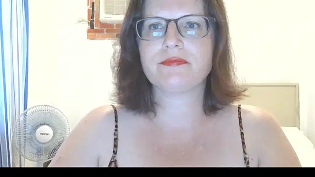 CrimsonMistress online show from March 18, 10:10 pm