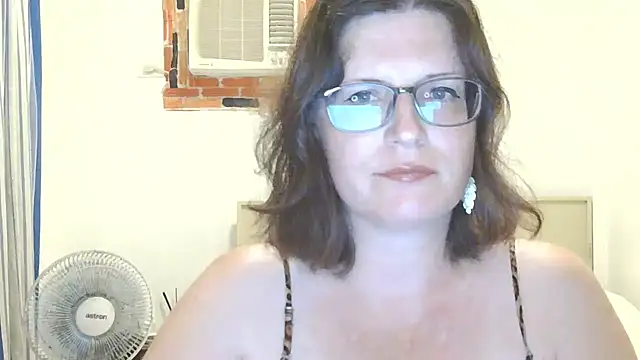 CrimsonMistress online show from April 1, 9:23 pm