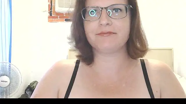 CrimsonMistress online show from March 16, 10:34 pm