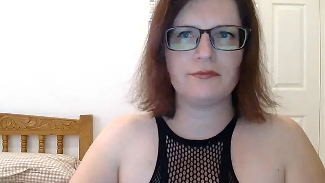 CrimsonMistress online show from November 25, 10:32 pm