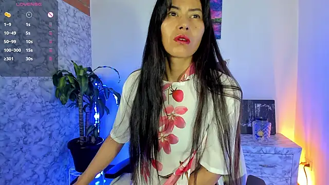 natashaanurak online show from September 15, 4:29 pm